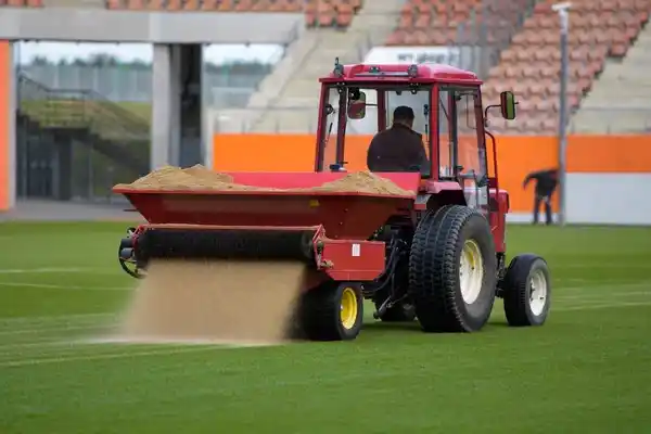 artificial turf maintenance