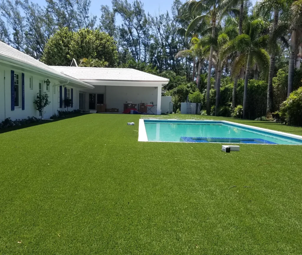 smart synthetic turf around pool